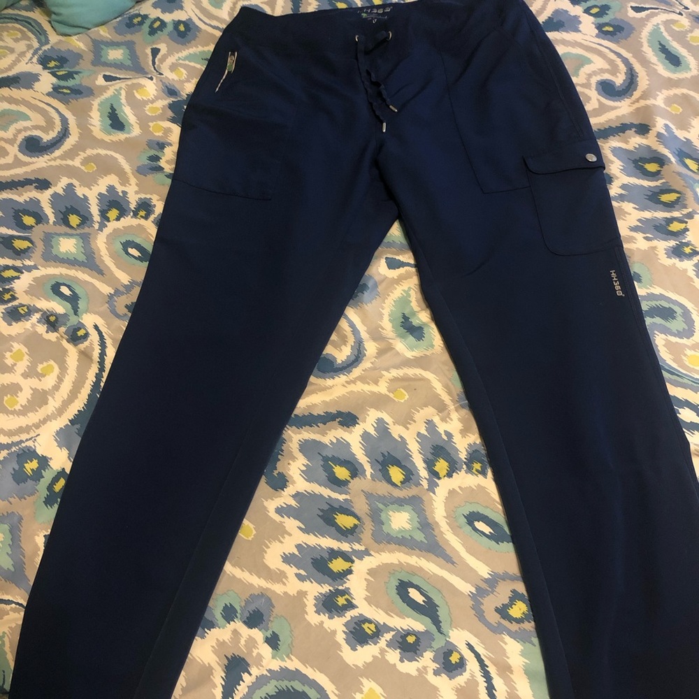 Scrub pants